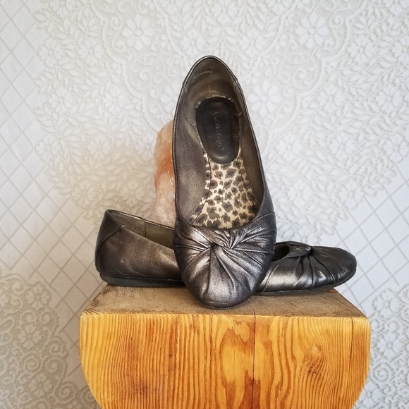 Bronze Twist Flats - Picture 3 of 7